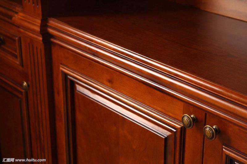 Hujingrufiture Yerekana 2018 kugeza ubu - nta makuru ari amakuru yimbaho